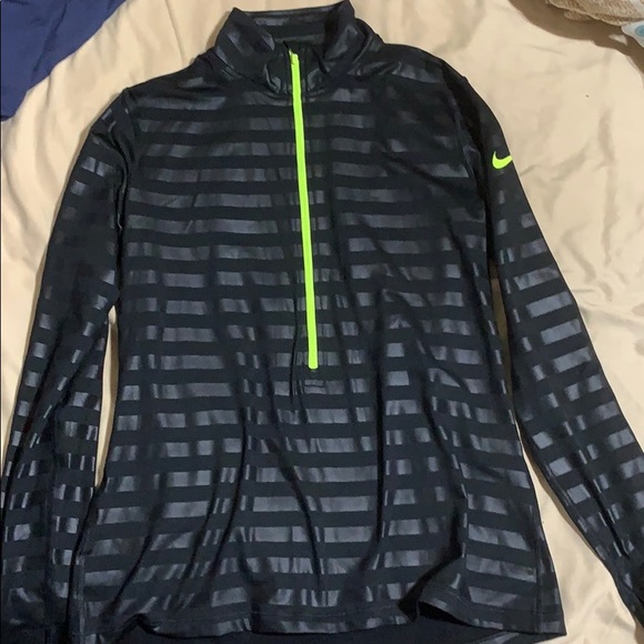 Nike Tops - Nike Quarterzip